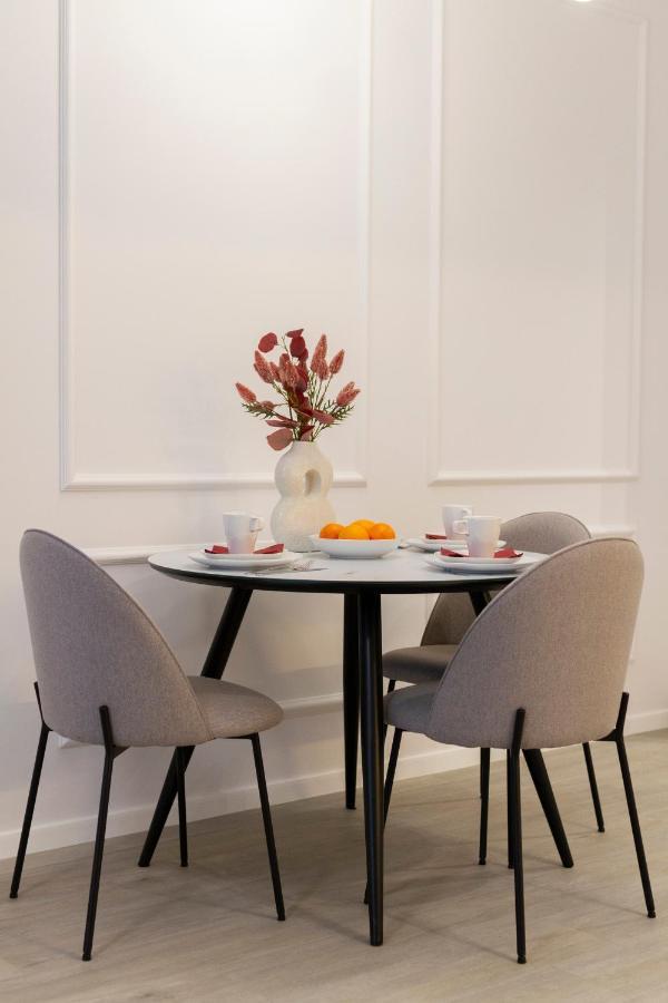 Business District Studio Slaska By Renters Apartment